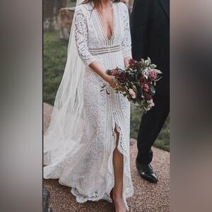 NWT Designer Galvan Wedding Gown - Lace & Crochet with Silk lining